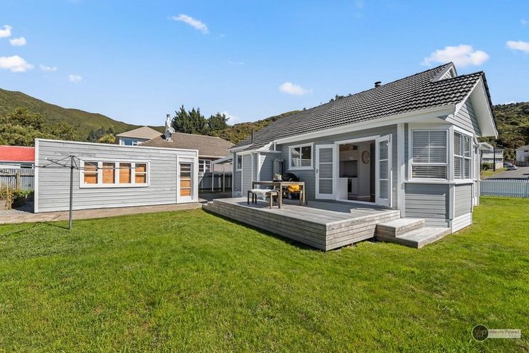 Photo of property in 94 Judd Crescent, Naenae, Lower Hutt, 5011