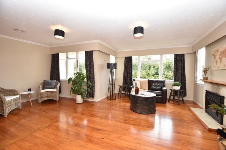 Photo of property in 229 High Street North, Carterton, 5713