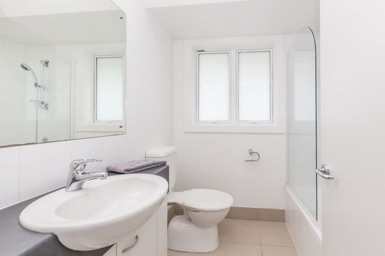 Photo of property in 8b Awa Road, Miramar, Wellington, 6022