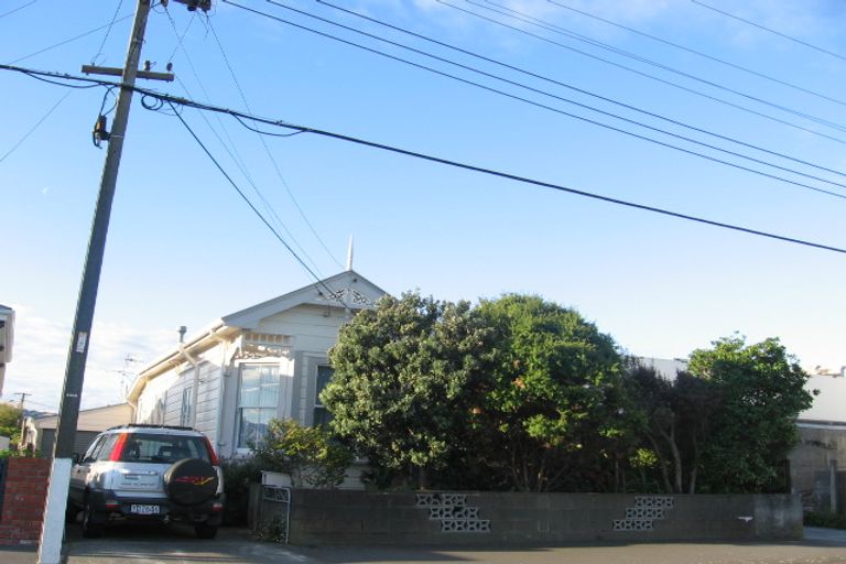 Photo of property in 1 Atiawa Street, Petone, Lower Hutt, 5012