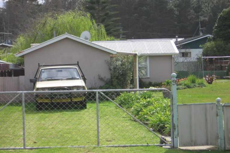 Photo of property in 9 Hennessy Street West, Foxton Beach, Foxton, 4815