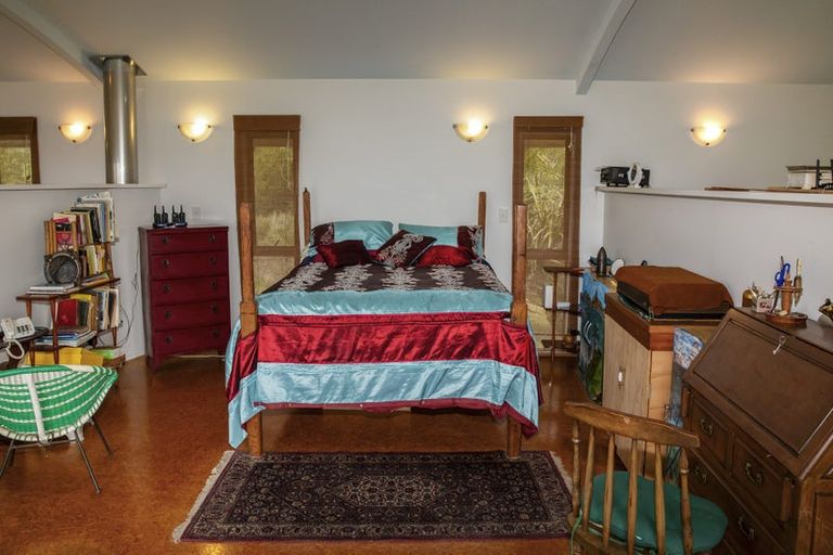 Photo of property in 257 Metcalfe Road, Matakohe, 0593