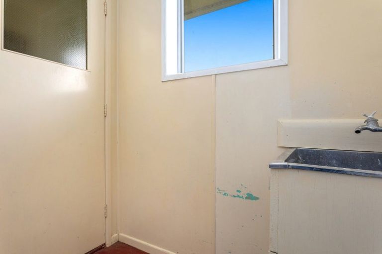 Photo of property in 12 Howell Road, Taneatua, 3123