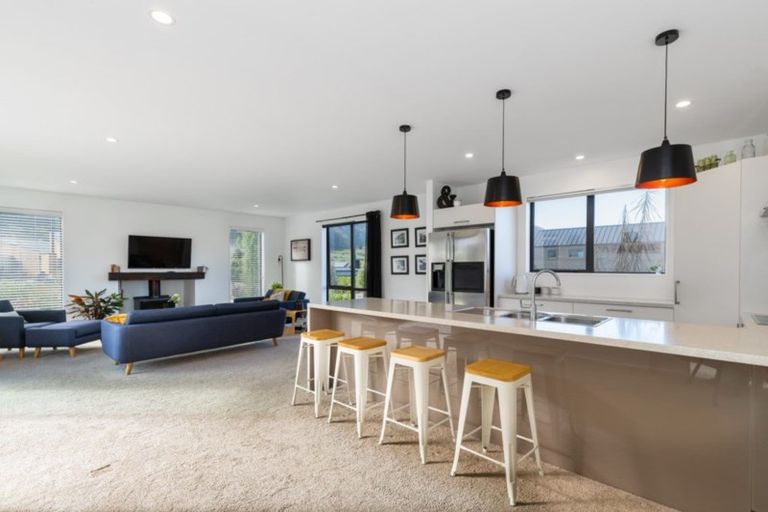 Photo of property in 1 Hovingham Court, Jacks Point, Queenstown, 9371
