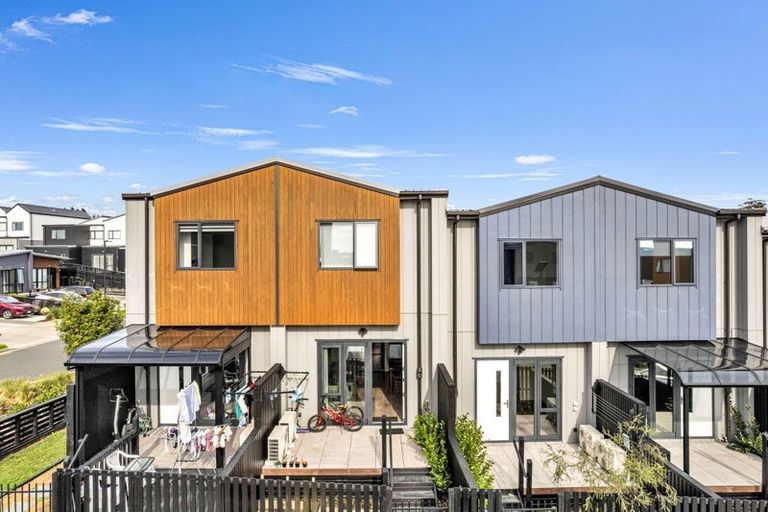 Photo of property in 30 Bugle Road, Totara Park, Auckland, 2019