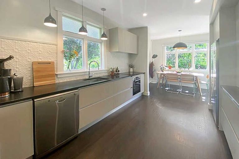 Photo of property in 1/13 Birdwood Avenue, Beckenham, Christchurch, 8023