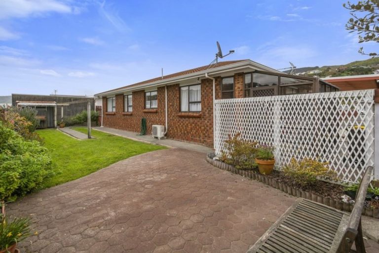 Photo of property in 26 Beauchamp Street, Tawa, Wellington, 5028