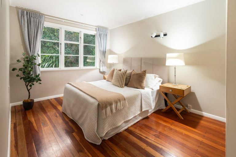 Photo of property in 51 Middleton Road, Johnsonville, Wellington, 6037