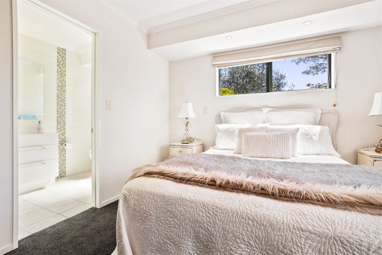 Photo of property in 29 San Bernadino Drive, Henderson, Auckland, 0612