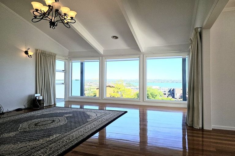 Photo of property in 14 Icarus Place, Half Moon Bay, Auckland, 2012