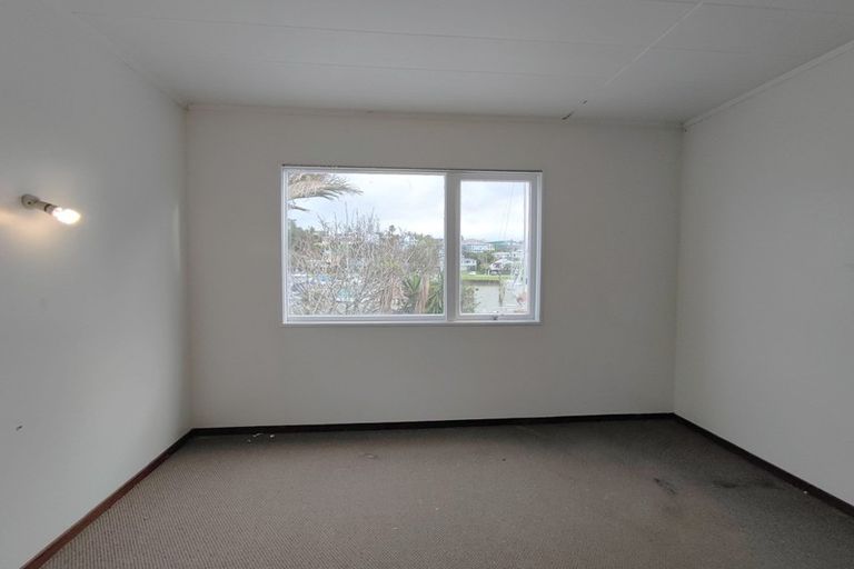 Photo of property in 2/22 Craig Road, Milford, Auckland, 0620