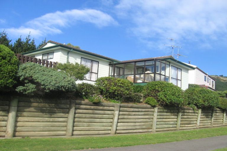 Photo of property in 30 Apple Terrace, Ranui, Porirua, 5024