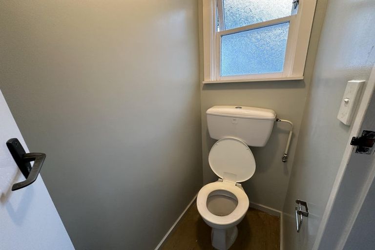 Photo of property in 142 Aro Street, Aro Valley, Wellington, 6021