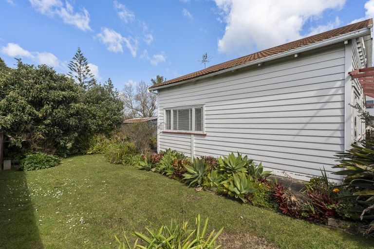 Photo of property in 68 Wolverton Street, Avondale, Auckland, 0600