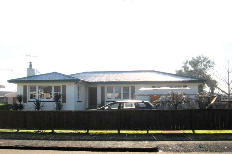 Photo of property in 32 Edmund Hillary Avenue, Papakura, 2110