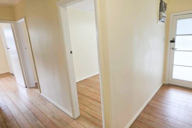 Photo of property in 52 Sunny Grove, Wainuiomata, Lower Hutt, 5014