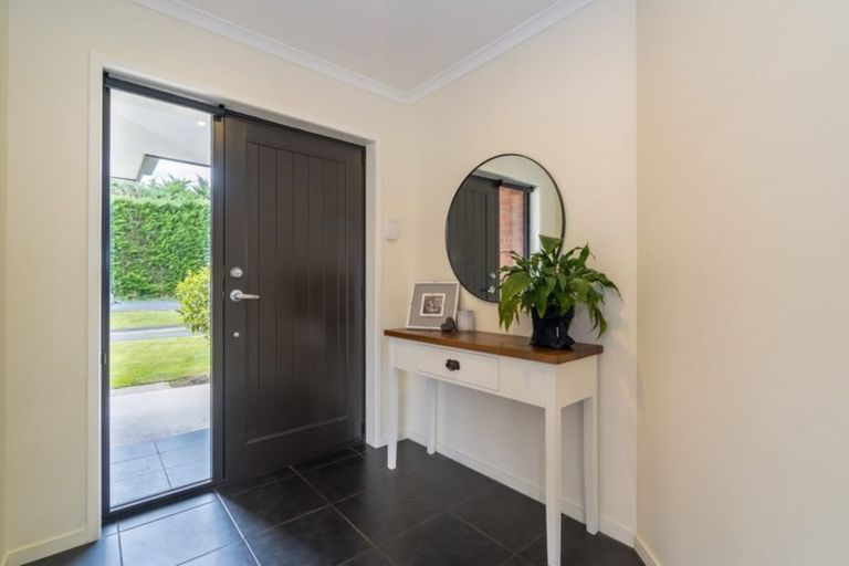 Photo of property in 193 Wingatui Road, Mosgiel, 9024