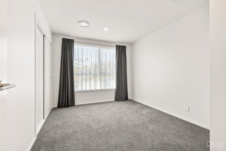 Photo of property in 30 Nile Street, Waterloo, Lower Hutt, 5011