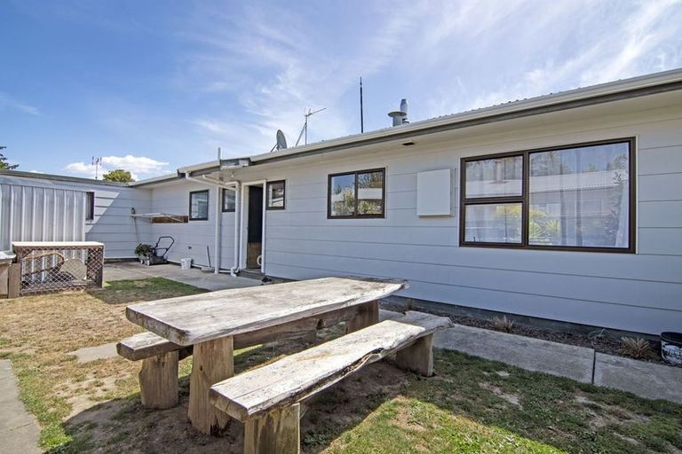 Photo of property in 4a Windlesham Place, Wakefield, 7025