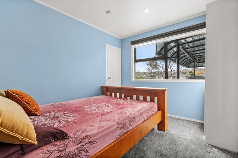 Photo of property in 97 Everglade Drive, Totara Heights, Auckland, 2105