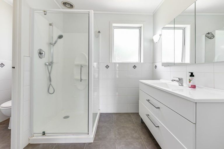 Photo of property in 27 Hinton Avenue, Forest Lake, Hamilton, 3200