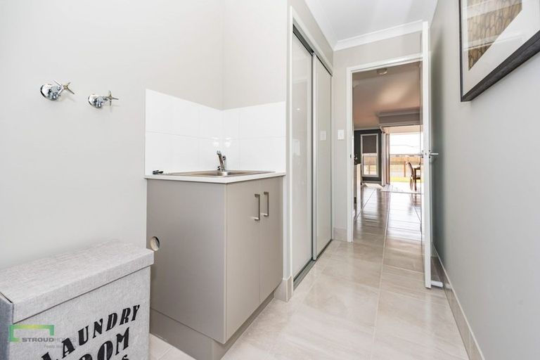 Photo of property in 18 Blackadder Road, Pegasus, 7612