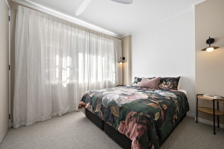 Photo of property in 6 Kowhai Street, Eastbourne, Lower Hutt, 5013