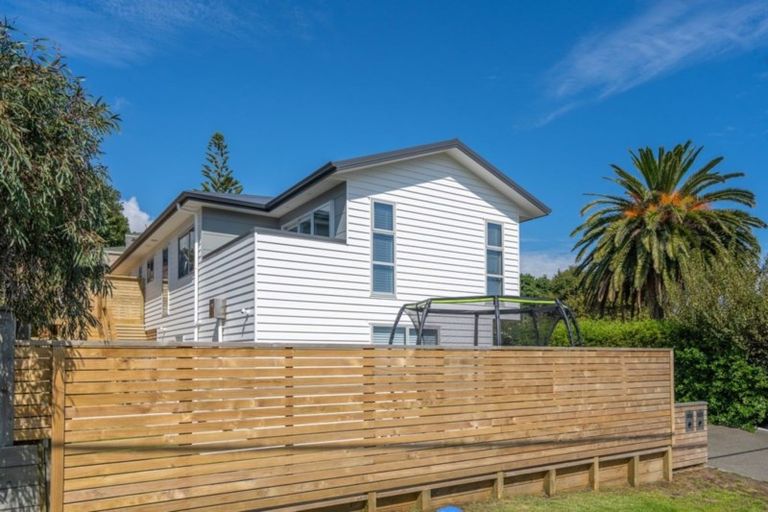 Photo of property in 98a Matai Road, Raumati South, Paraparaumu, 5032