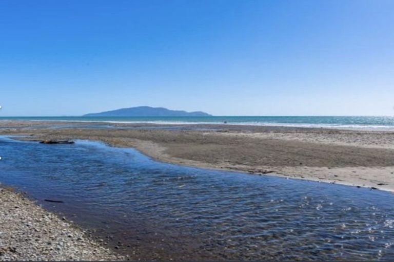 Photo of property in 22a Gawler Street, Te Horo Beach, Otaki, 5581