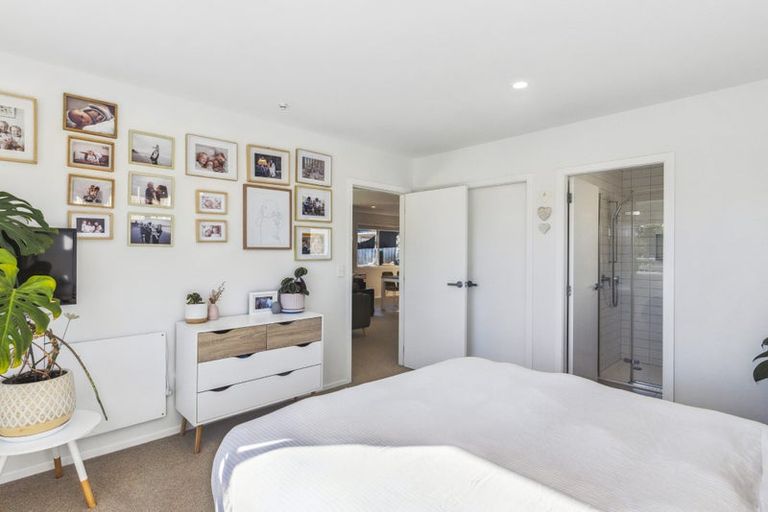 Photo of property in 6 Moa Road, Raumati Beach, Paraparaumu, 5032