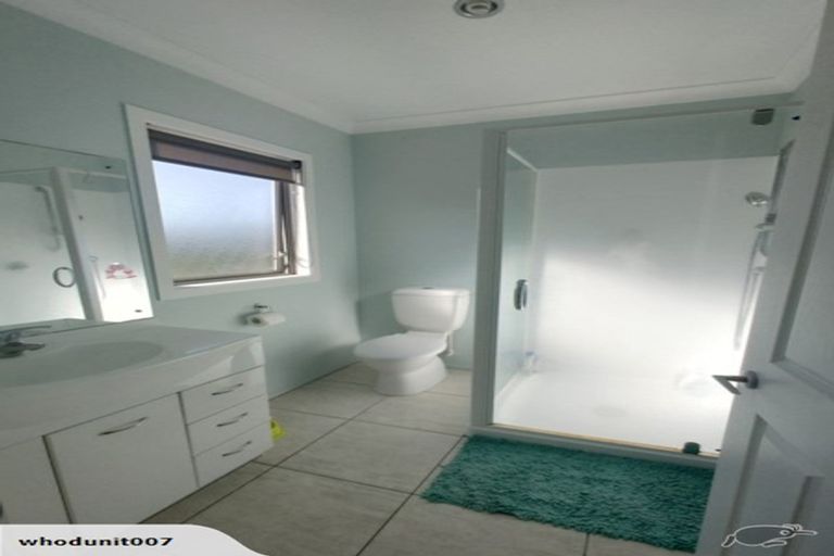 Photo of property in 6 Tararua Close, Aotea, Porirua, 5024