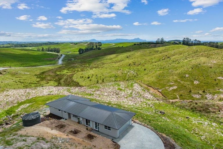 Photo of property in 155 Harwood Road, Waipu, 0582