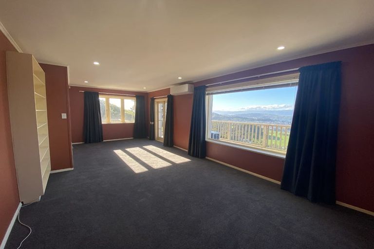 Photo of property in 161 The Ridgeway, Mornington, Wellington, 6021