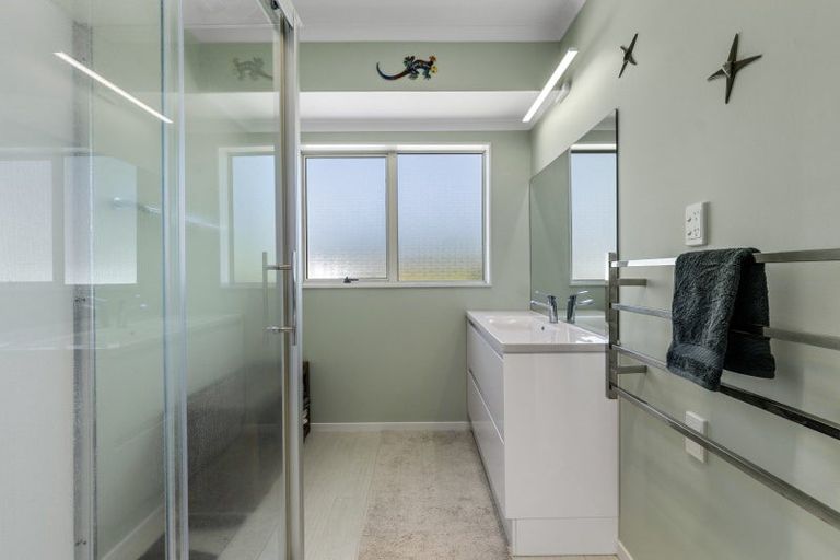 Photo of property in 100 Tebbutt Road, Lower Kaimai, Tauranga, 3171