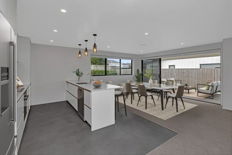 Photo of property in 9 Olney Court, One Tree Point, 0118