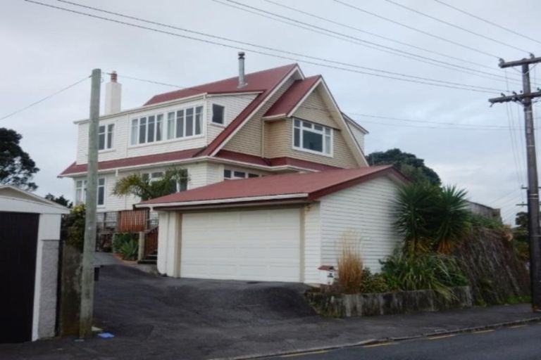 Photo of property in 71 Mill Road, Lower Vogeltown, New Plymouth, 4310