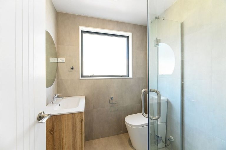 Photo of property in 8a Jeff Place, Howick, Auckland, 2014