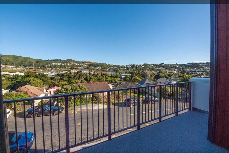 Photo of property in 11/2 Hindmarsh Street, Johnsonville, Wellington, 6037