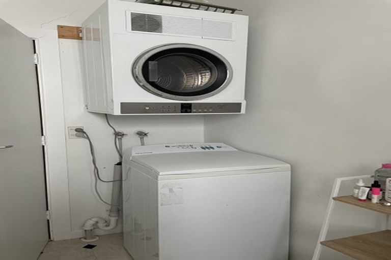 Photo of property in 59 Pirie Street, Mount Victoria, Wellington, 6011