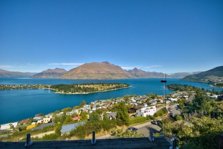 Photo of property in 11/63-69 Edinburgh Drive, Queenstown, 9300
