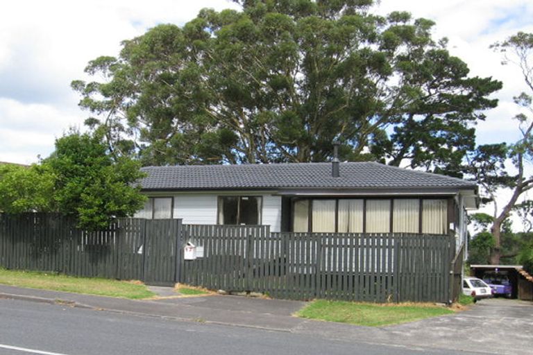Photo of property in 17 West Harbour Drive, West Harbour, Auckland, 0618
