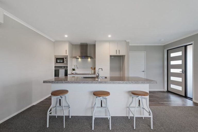 Photo of property in 5 Plate Lane, Papamoa, 3118