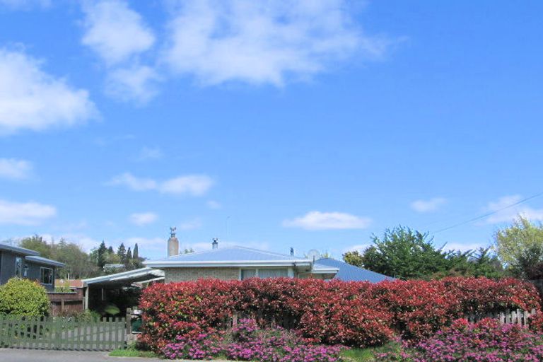 Photo of property in 2/47 Taharepa Road, Hilltop, Taupo, 3330