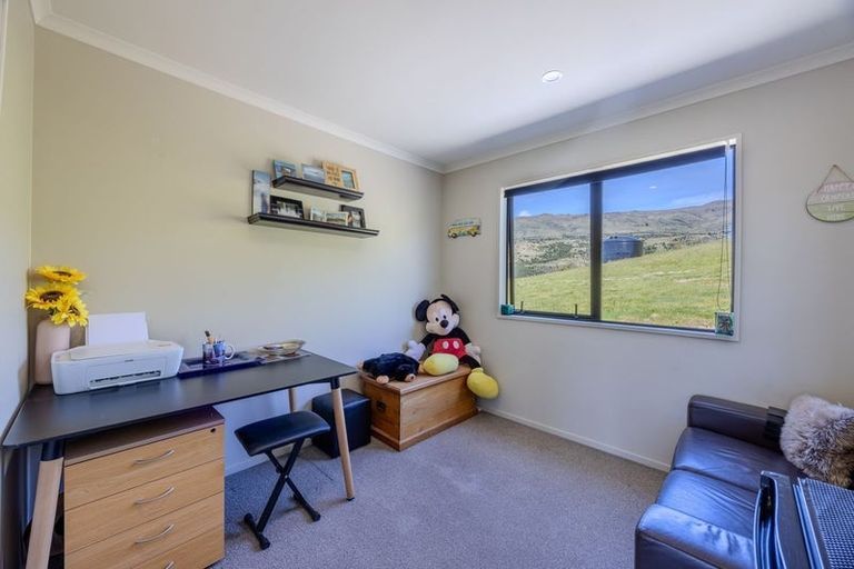 Photo of property in Luggate - Cromwell Road, Queensberry, Cromwell, 9383