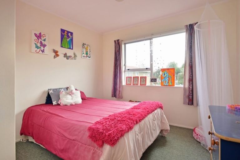 Photo of property in 53 Montgomery Crescent, Lansdowne, Masterton, 5810