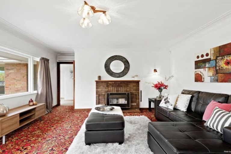 Photo of property in 699 Swanson Road, Swanson, Auckland, 0612