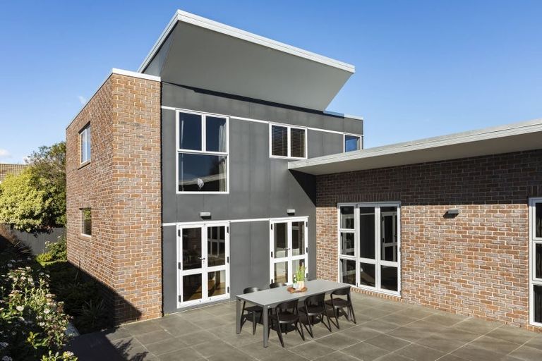 Photo of property in 6 Lodge Place, Ilam, Christchurch, 8041