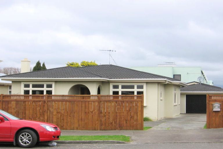 Photo of property in 34 Dahlia Street, Palmerston North, 4410