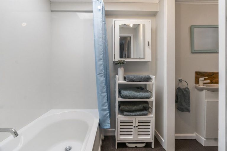 Photo of property in 1/8 Greenhill Crescent, Pakuranga, Auckland, 2010