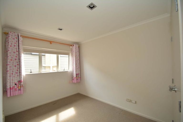 Photo of property in 130 Jeffs Road, Flat Bush, Auckland, 2016
